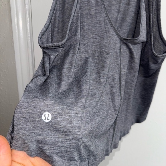 Lululemon Intended Tank size 6 - Picture 9 of 9